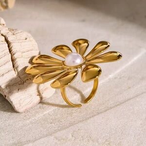 18K Gold Plated Adjustable Flower Ring